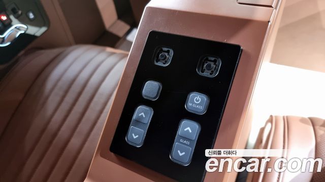 Kia Carnival (IV) Gasoline 9-seater Limousine(Special vehicle) 2021 — фото 18