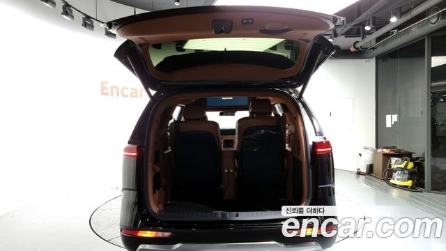 Kia Carnival (IV) Gasoline 9-seater Limousine(Special vehicle) 2021 — фото 20