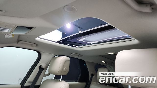 Land Rover Discovery 5 D250 SE 2022 — фото 23