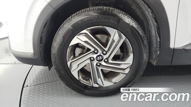 Hyundai Santa Fe Gasoline 2.5T 2WD Exclusive 2022 — фото 5