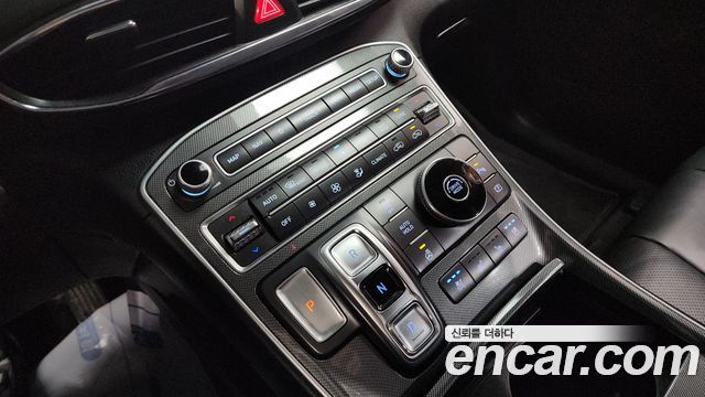 Hyundai Santa Fe Gasoline 2.5T 2WD Exclusive 2022 — фото 9