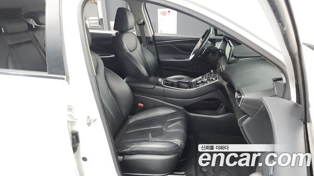 Hyundai Santa Fe Gasoline 2.5T 2WD Exclusive 2022 — фото 11