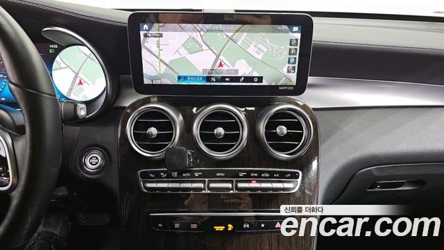 Mercedes-Benz GLC-Class (X253) GLC300 4MATIC 2020 — фото 14