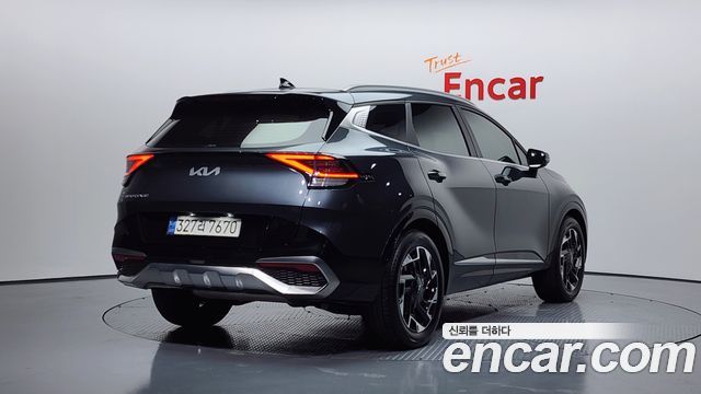 Kia Sportage (V) Gasoline 1.6 Turbo 2WD Nobleless 2023 — фото 2