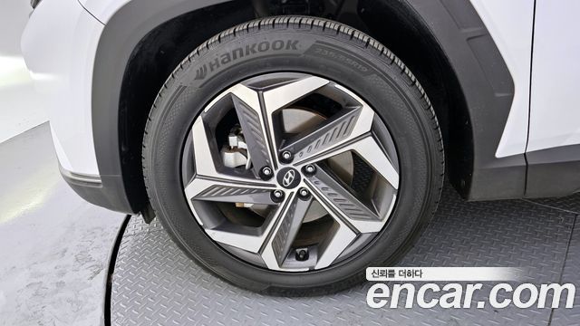 Hyundai Tucson (NX4) Gasoline 1.6 Turbo 2WD Inspiration 2021 — фото 5