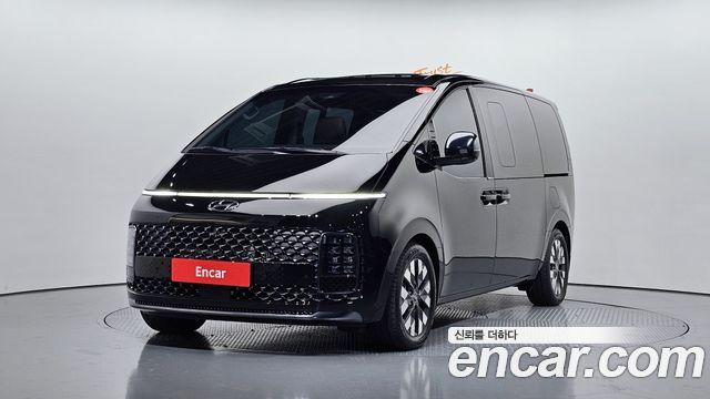 Hyundai Staria 4WD Lounge 9-Seater Inspiration 2022 — фото 1