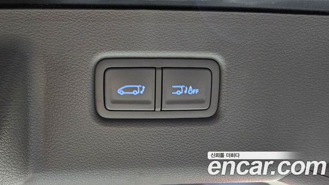 Hyundai Staria 4WD Lounge 9-Seater Inspiration 2022 — фото 20