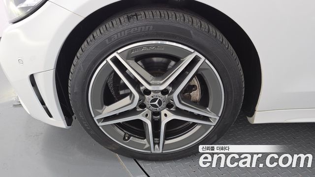 Mercedes-Benz C-Class (W205) C200 AMG Line 2021 — фото 5