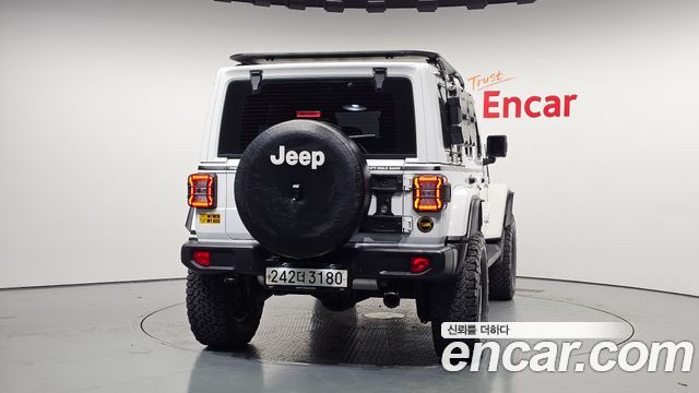 Jeep Wrangler (JL) 2.0 Overland 4Door 80th Edition 2021 — фото 4