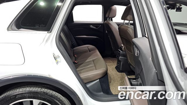 Audi Q4 e-tron (F4) 40 Premium 2022 — фото 12