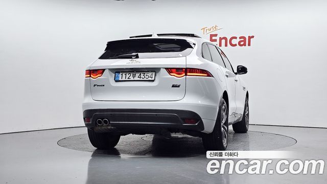 Jaguar F-PACE 20d R-Sport 2018 — фото 4