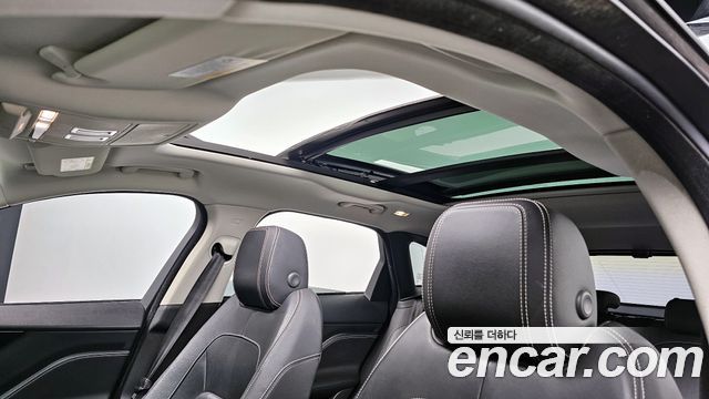 Jaguar F-PACE 20d R-Sport 2018 — фото 19