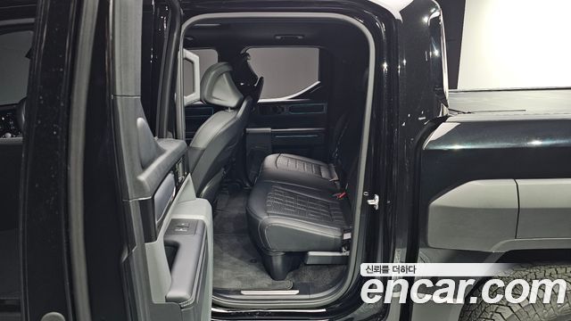 Kia Tasman 2.5T Gasoline 4WD X-Pro 2026 — фото 15