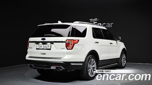 Ford Explorer 2.3 Limited 4WD 5th 2018 — фото 2