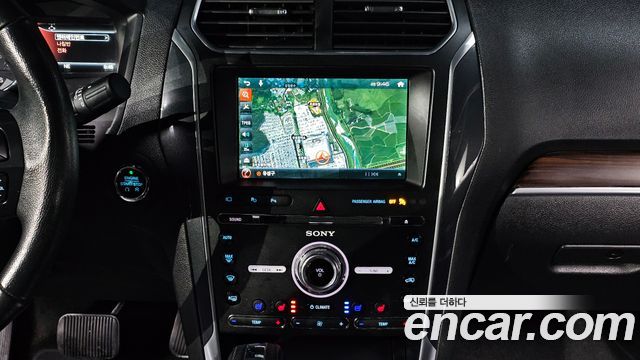 Ford Explorer 2.3 Limited 4WD 5th 2018 — фото 14