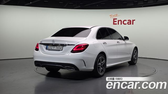 Mercedes-Benz C-Class (W205) C200 AMG Line 2021 — фото 2