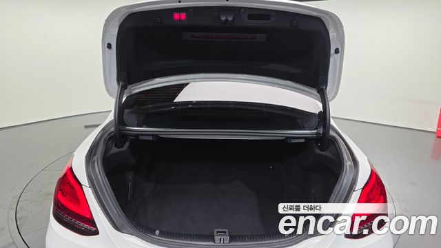 Mercedes-Benz C-Class (W205) C200 AMG Line 2021 — фото 24