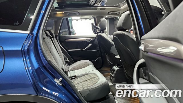 BMW X1 (F48) xDrive 20i xLine 2021 — фото 12