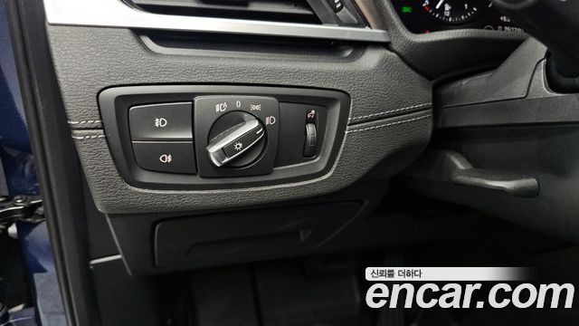 BMW X1 (F48) xDrive 20i xLine 2021 — фото 16