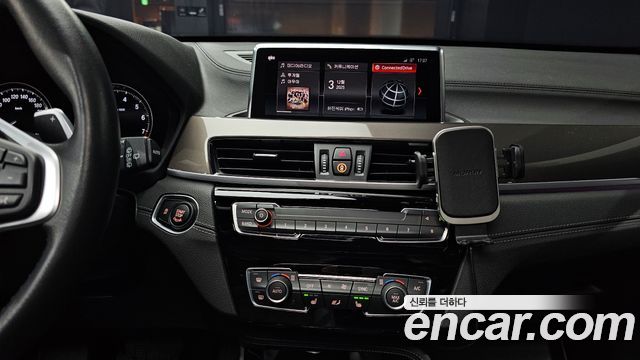 BMW X1 (F48) xDrive 20i xLine 2021 — фото 17