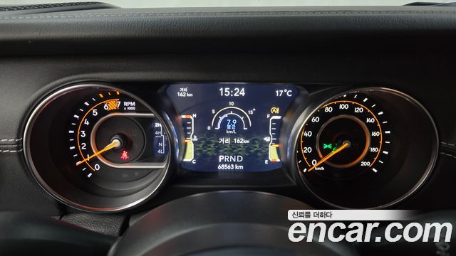 Jeep Wrangler (JL) 2.0 Overland 4Door 2021 — фото 8
