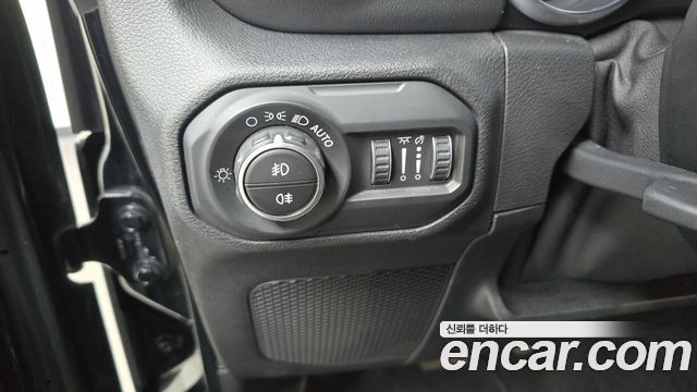 Jeep Wrangler (JL) 2.0 Overland 4Door 2021 — фото 18