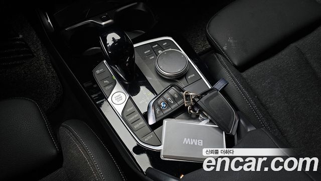 BMW 1 Series (F40) 120i Sports 2023 — фото 9