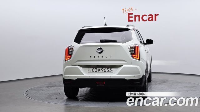 KG Mobility (SsangYong) Very New Tivoli Gasoline 1.5 2WD V3 2022 — фото 4