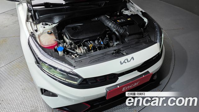Kia K3 (II) 1.6 Turbo GT 5Door Signature 2022 — фото 6