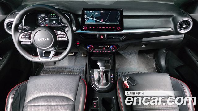 Kia K3 (II) 1.6 Turbo GT 5Door Signature 2022 — фото 7
