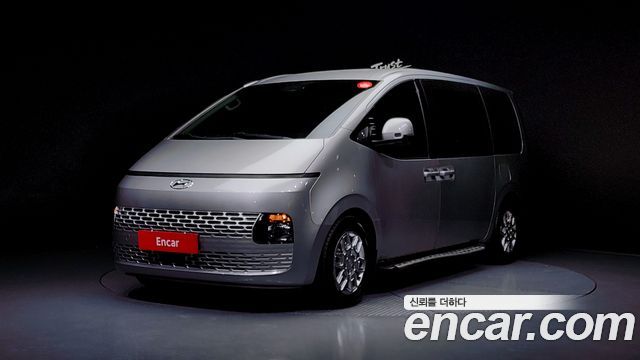 Hyundai Staria Tourer 9-Seater Modern 2022 — фото 1