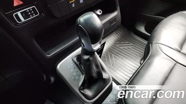 Hyundai Staria Tourer 9-Seater Modern 2022 — фото 9