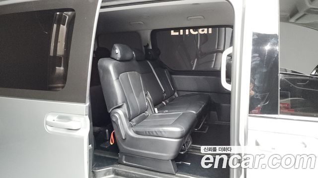 Hyundai Staria Tourer 9-Seater Modern 2022 — фото 12