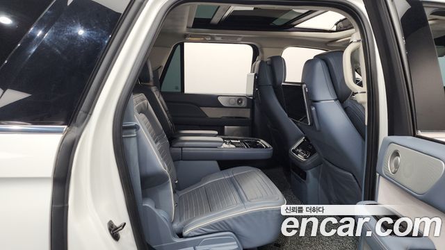 Lincoln Navigator (IV) 3.5L Black Label 2020 — фото 12