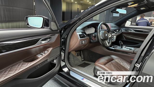 BMW 7 Series (G11) 730Ld xDrive M Sport 2020 — фото 11