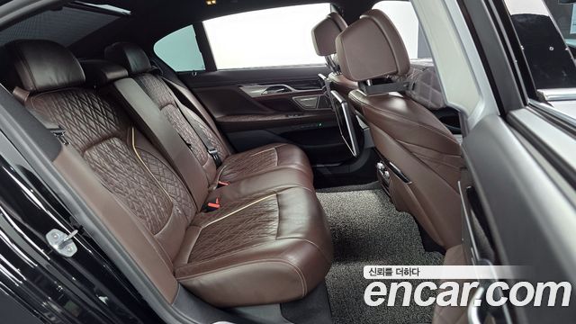 BMW 7 Series (G11) 730Ld xDrive M Sport 2020 — фото 12
