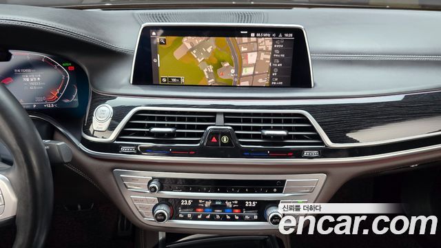 BMW 7 Series (G11) 730Ld xDrive M Sport 2020 — фото 14