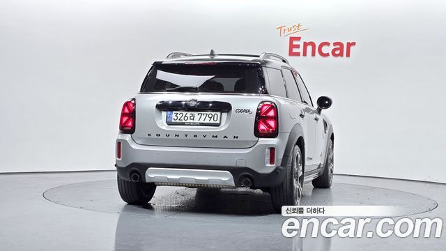 MINI Cooper S Countryman ALL4 Classic Launch Pack 2nd 2023 — фото 4