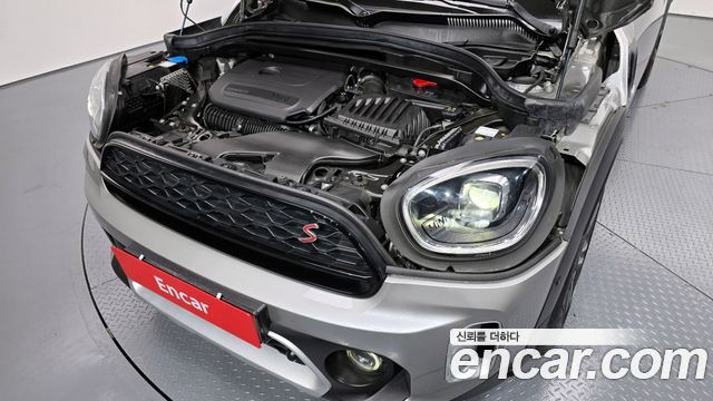 MINI Cooper S Countryman ALL4 Classic Launch Pack 2nd 2023 — фото 6