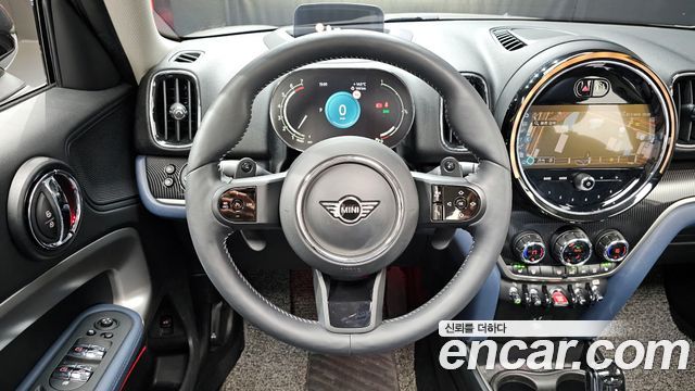 MINI Cooper S Countryman ALL4 Classic Launch Pack 2nd 2023 — фото 13