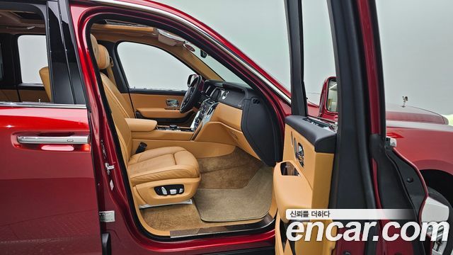 Rolls-Royce Cullinan 6.7 V12 2023 — фото 15