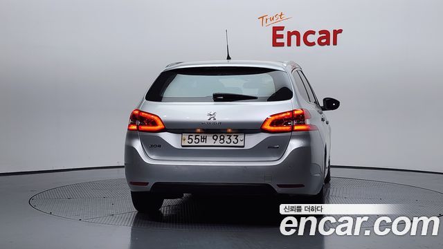 Peugeot 308SW (II) 2.0 BlueHDi Allure 2015 — фото 4