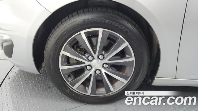 Peugeot 308SW (II) 2.0 BlueHDi Allure 2015 — фото 5