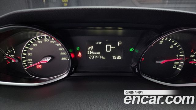 Peugeot 308SW (II) 2.0 BlueHDi Allure 2015 — фото 8