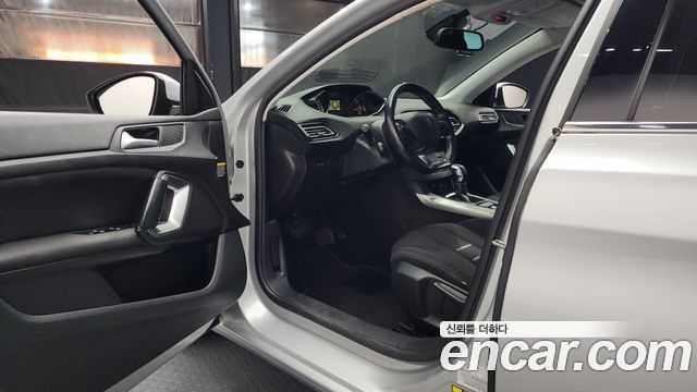 Peugeot 308SW (II) 2.0 BlueHDi Allure 2015 — фото 10