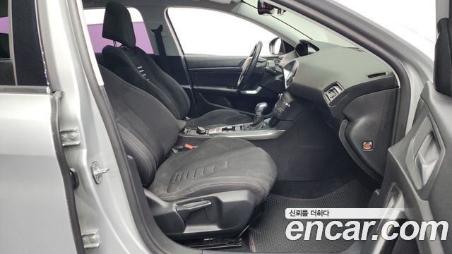 Peugeot 308SW (II) 2.0 BlueHDi Allure 2015 — фото 11