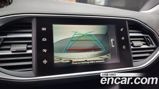 Peugeot 308SW (II) 2.0 BlueHDi Allure 2015 — фото 15