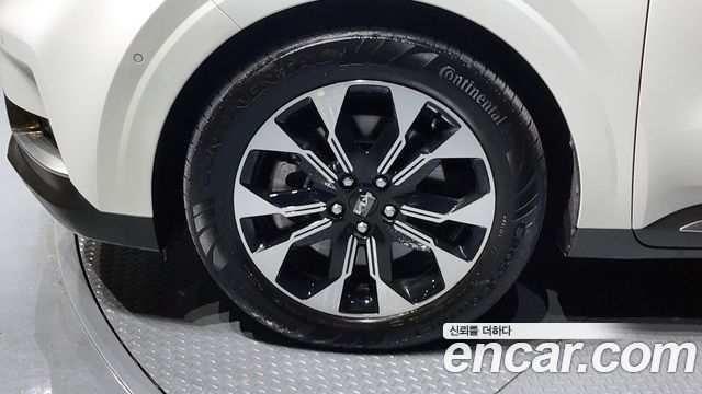 Kia Carnival (IV) Diesel 7-Seater Signature 2023 — фото 5