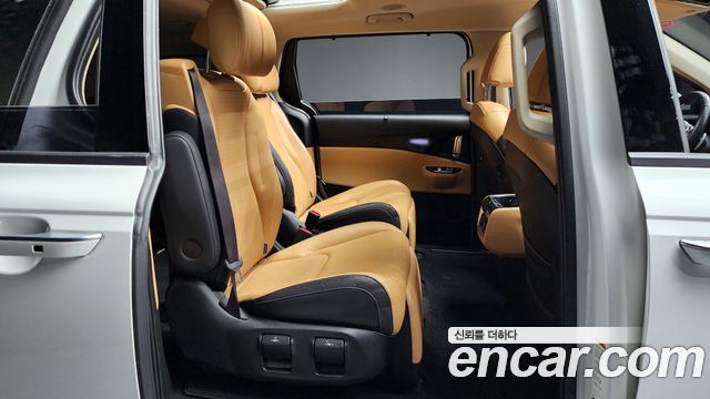 Kia Carnival (IV) Diesel 7-Seater Signature 2023 — фото 12