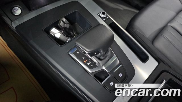 Audi Q5 (FY) 45 TFSI Quattro 2022 — фото 9